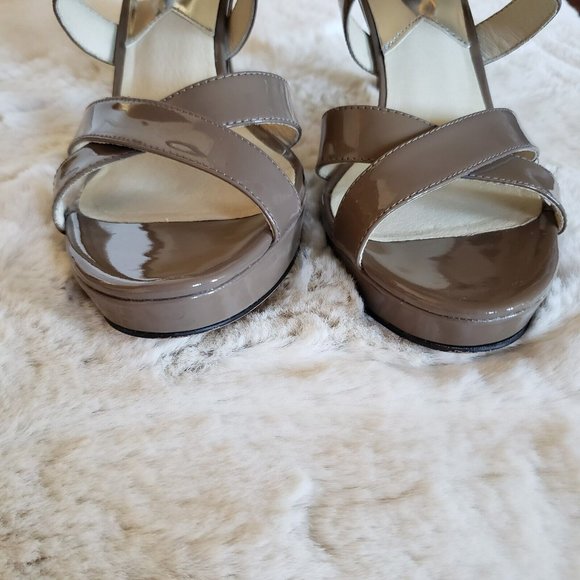 Michael Kors "Evie" Cinder Patent Leather High Heel Platform Sandal Taupe Grey - Picture 9 of 12